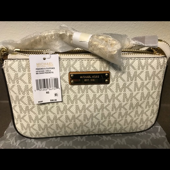 SOLD Michael Kors Clutch - Picture 4 of 5